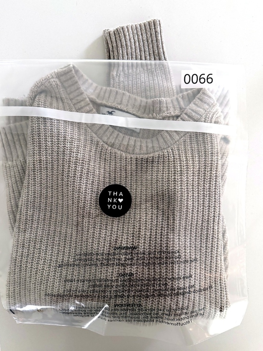 Hollister Tan Chunky Knit Sweater Medium Cozy Neutral Minimalist Pullover - Picture 8 of 8